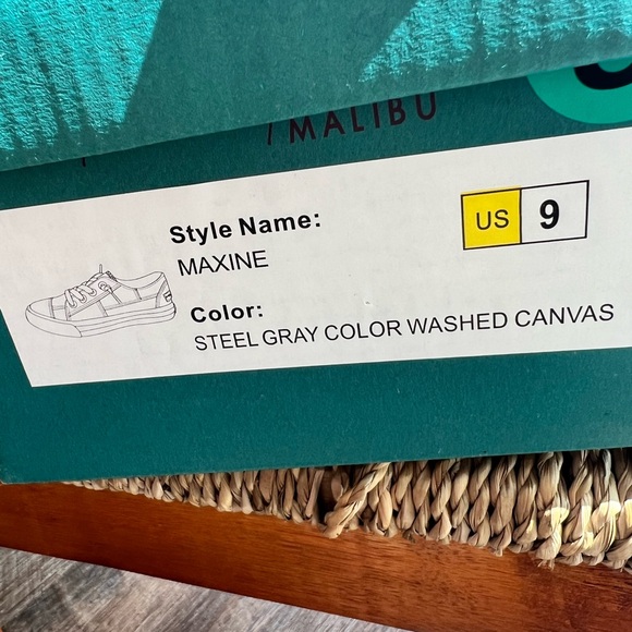 Blowfish khaki green flats - Picture 6 of 7